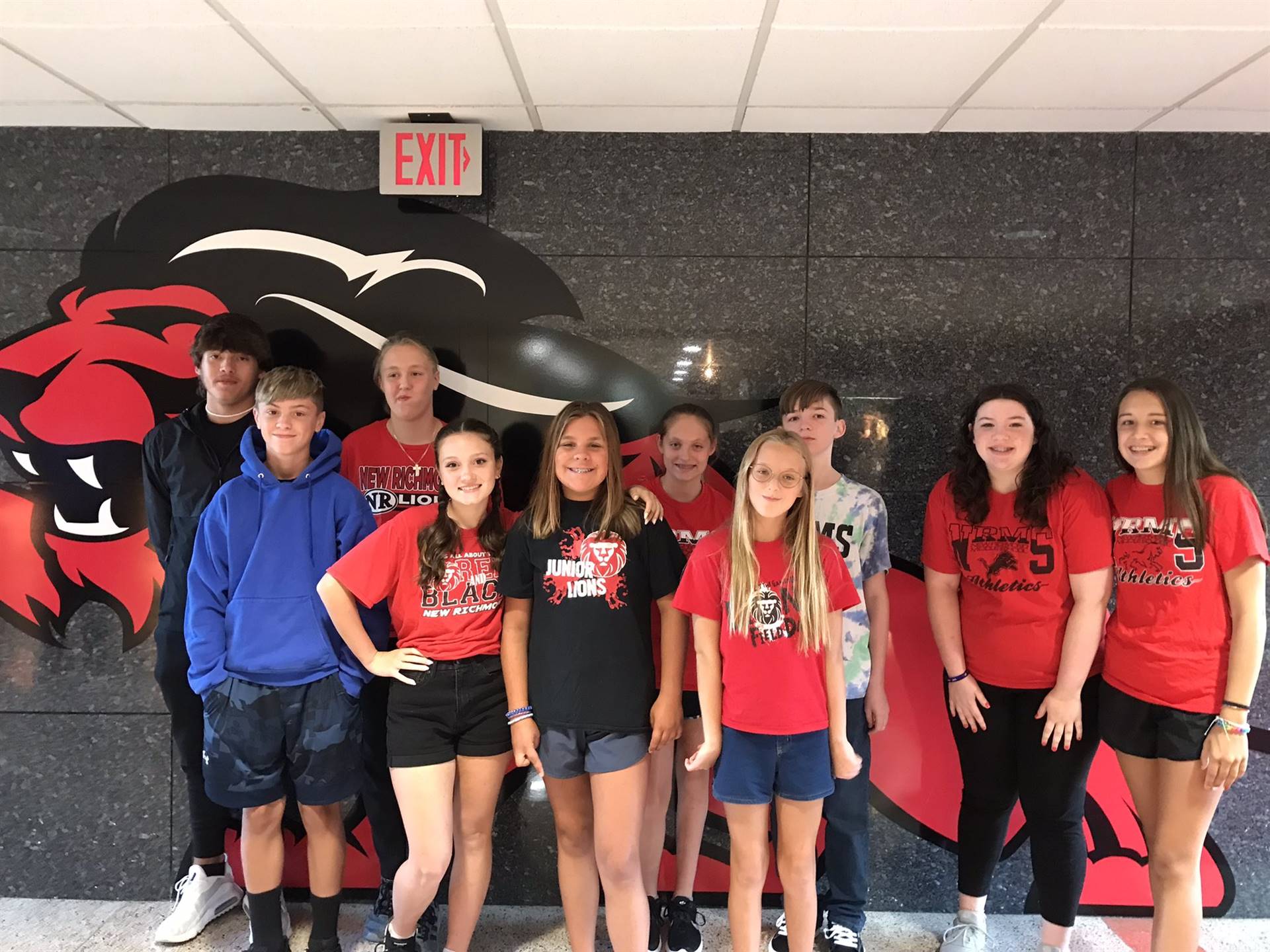 The upperclassmen who helped 6th graders with start of school